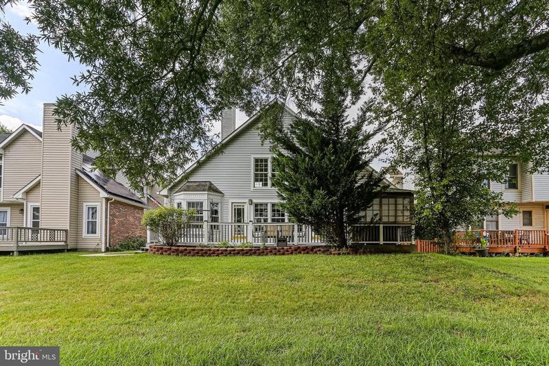 14113 Greenview Dr, Laurel, MD 20708