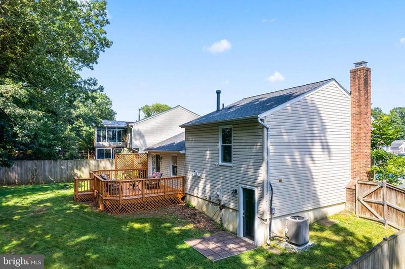 7627 Fallswood Way, Lorton, VA 22079