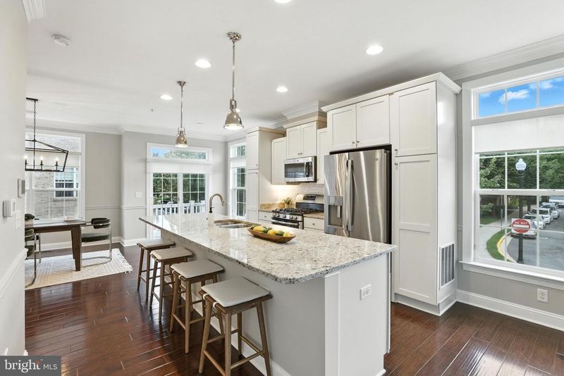 4348 4th St N, Arlington, VA 22203