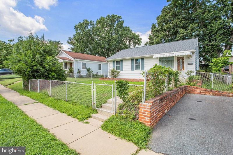 634 Lincoln St, Rockville, MD 20850