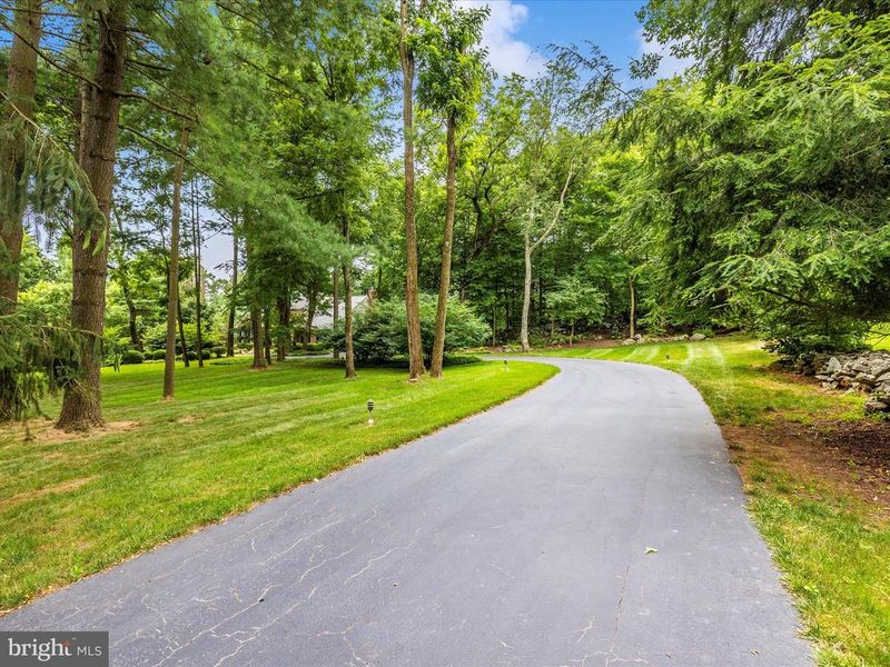 11540 Meeting House Rd, Myersville, MD 21773