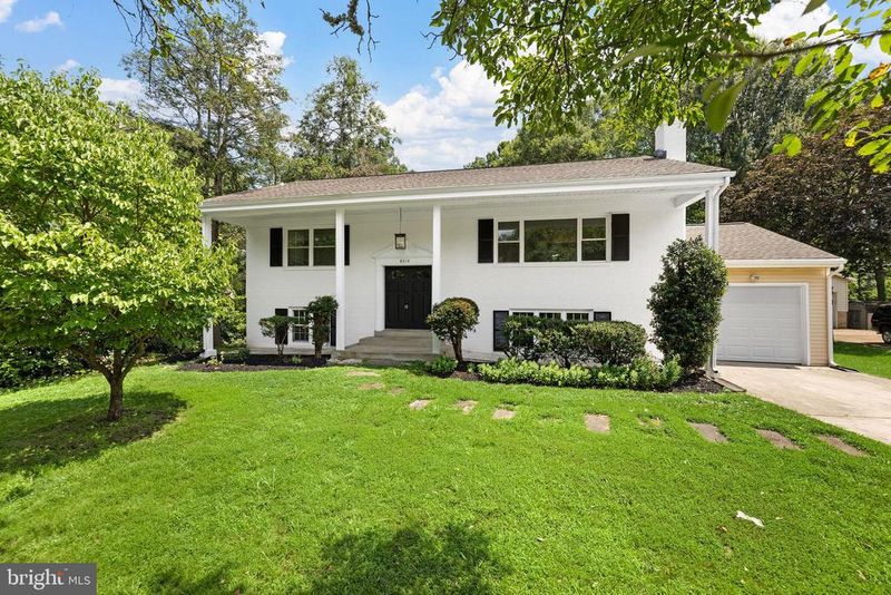 8614 Gateshead Rd, Alexandria, VA 22309