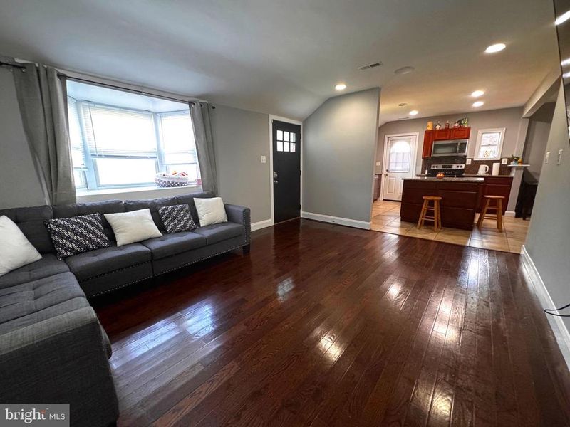 4010 73rd Ave, Hyattsville, MD 20784