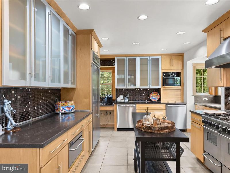 6064 Old Lawyers Hill Rd, Elkridge, MD 21075