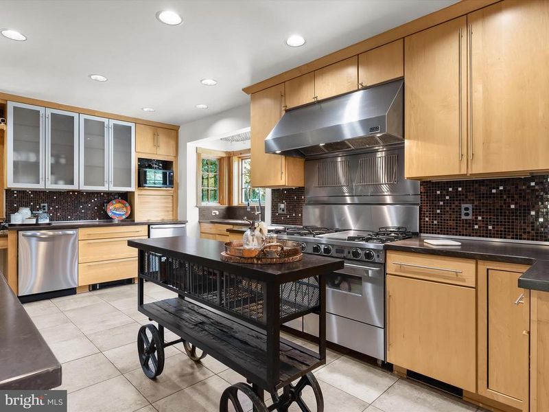 6064 Old Lawyers Hill Rd, Elkridge, MD 21075