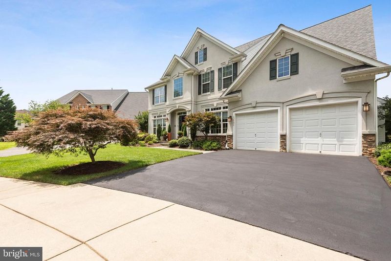 12401 Chasemount Ct, Bowie, MD 20720