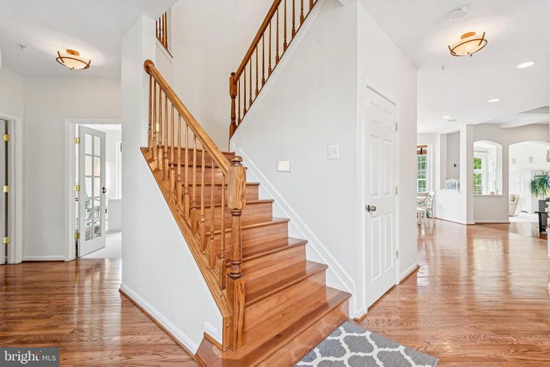 12401 Chasemount Ct, Bowie, MD 20720