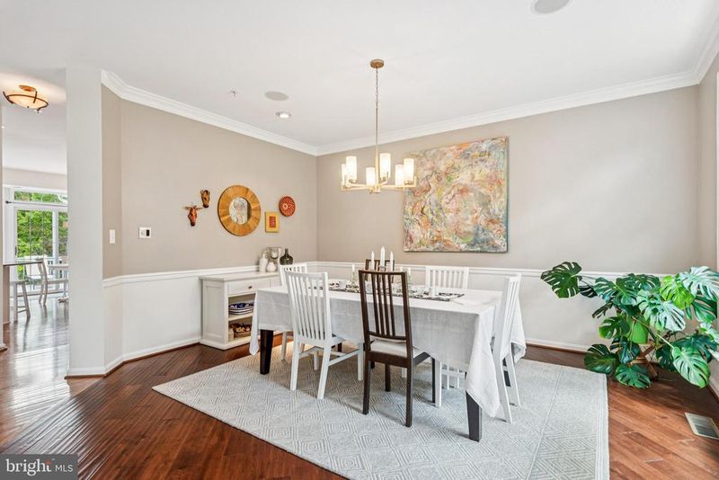 12401 Chasemount Ct, Bowie, MD 20720