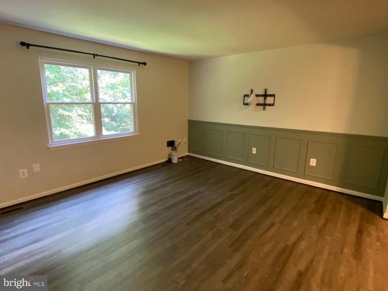 1210 Thomas Jefferson Pl, Fredericksburg, VA 22405