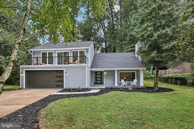 6400 Recreation Ln, Falls Church, VA 22041