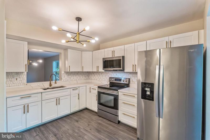 125 Autumn Wind Way, Rockville, MD 20850
