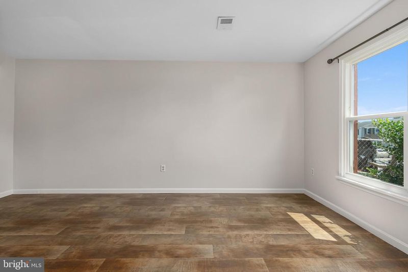 13 E Orndorff Dr, Brunswick, MD 21716