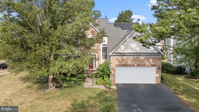 1714 Dearbought Dr, Frederick, MD 21701