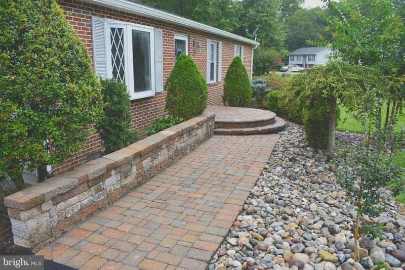 12288 Wendy Ln, Waldorf, MD 20601
