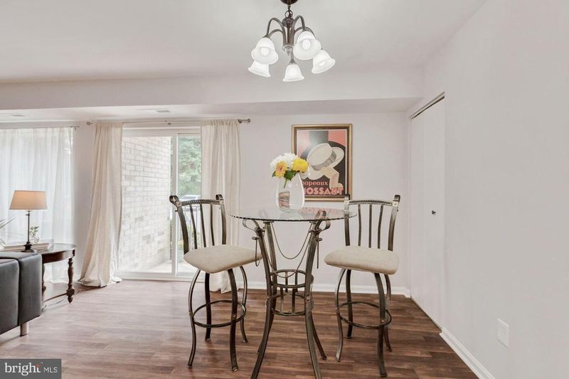 6151 Edsall Rd #D, Alexandria, VA 22304