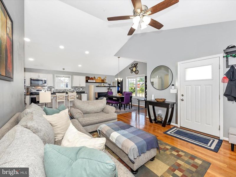 8 3rd Ave, Brunswick, MD 21716