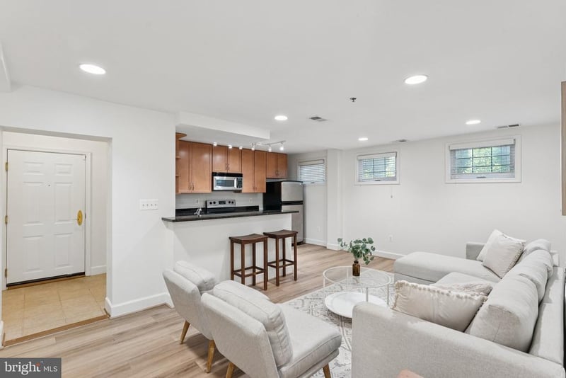 610 Bashford Ln #1301, Alexandria, VA 22314