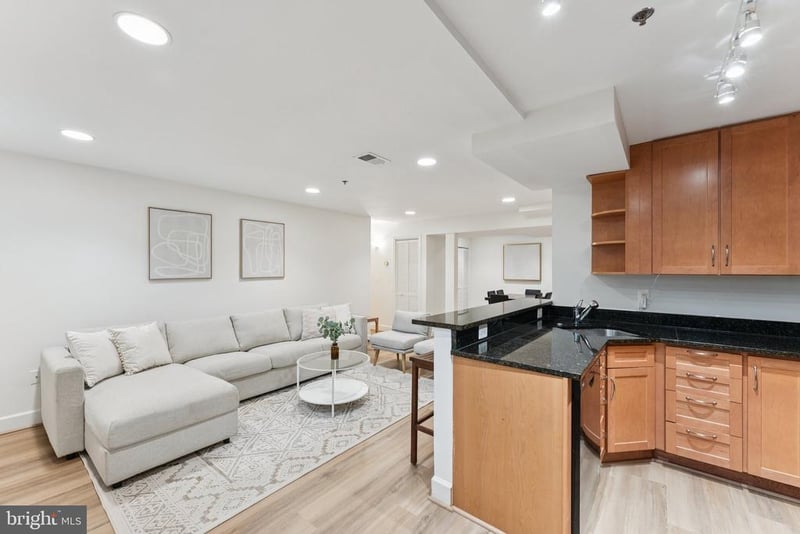 610 Bashford Ln #1301, Alexandria, VA 22314