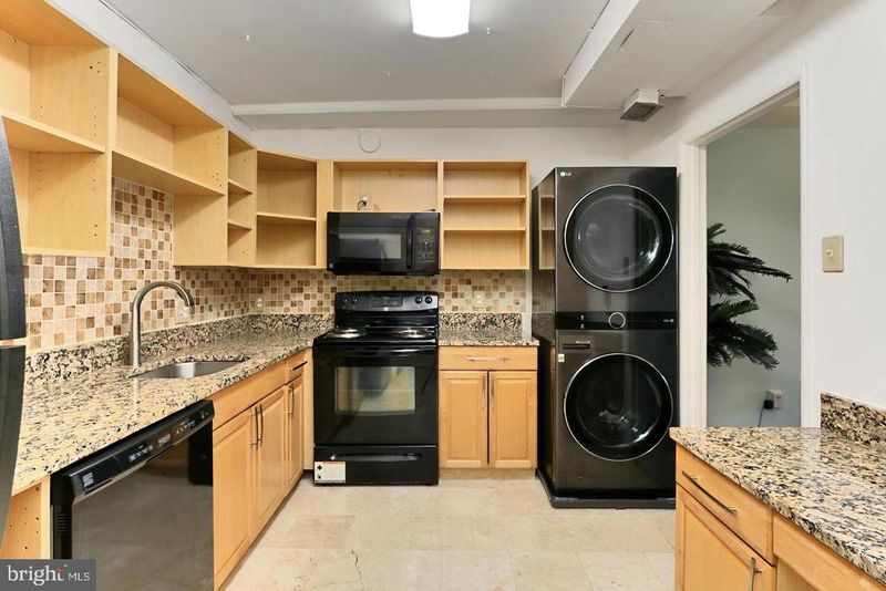 6301 Stevenson Ave #914, Alexandria, VA 22304