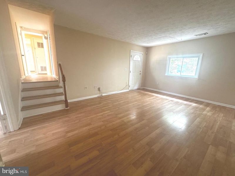 350 Howard Ave, Rockville, MD 20850