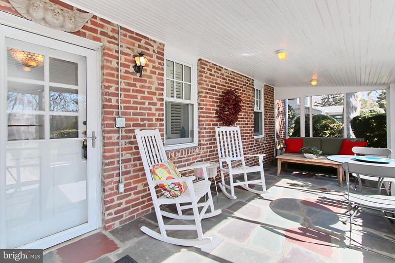 8022 E Boulevard Dr, Alexandria, VA 22308