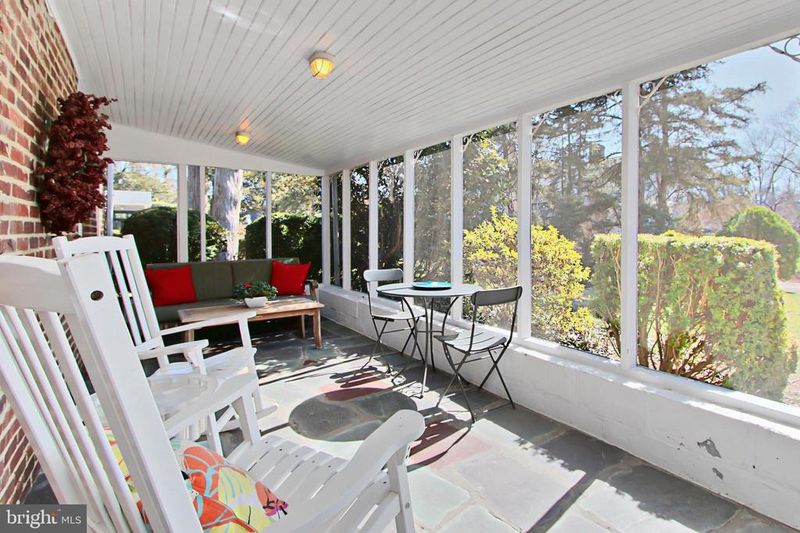 8022 E Boulevard Dr, Alexandria, VA 22308