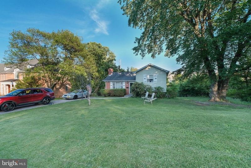 2125 Mckay St, Falls Church, VA 22043