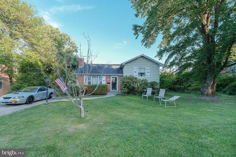 2125 Mckay St, Falls Church, VA 22043