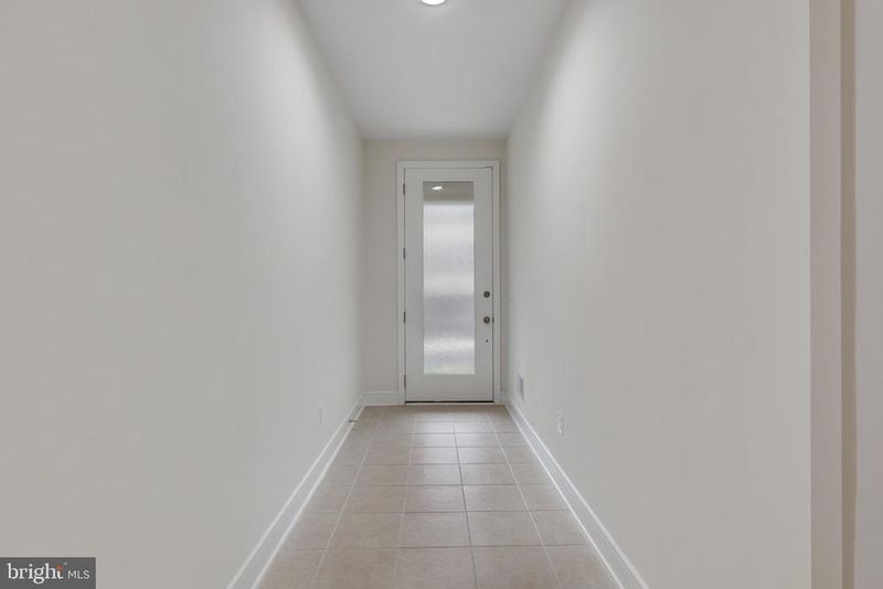 42282 Crawford Ter, Ashburn, VA 20148