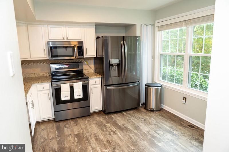 6658 Seagull Ct, Frederick, MD 21703