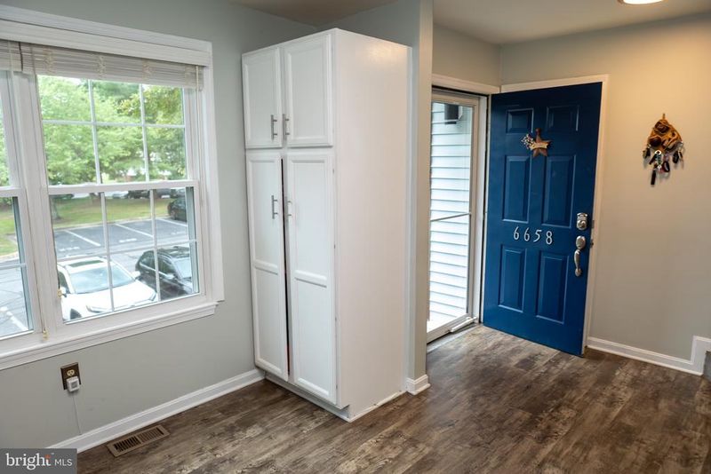 6658 Seagull Ct, Frederick, MD 21703