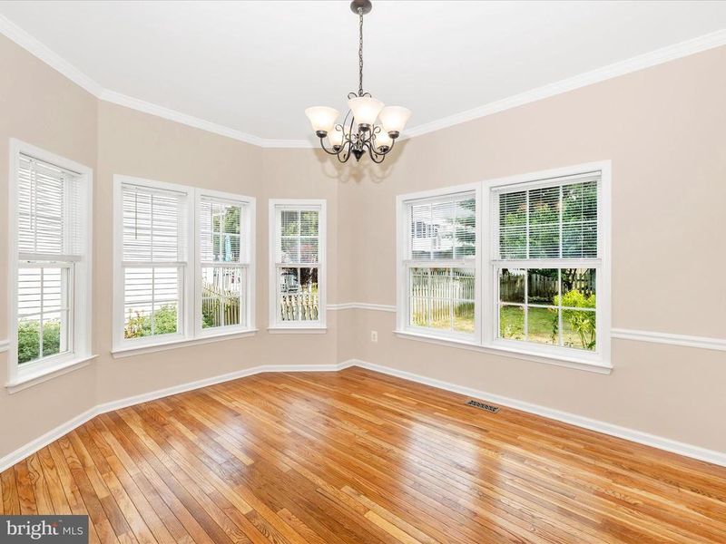 432 Delaware Rd, Frederick, MD 21701