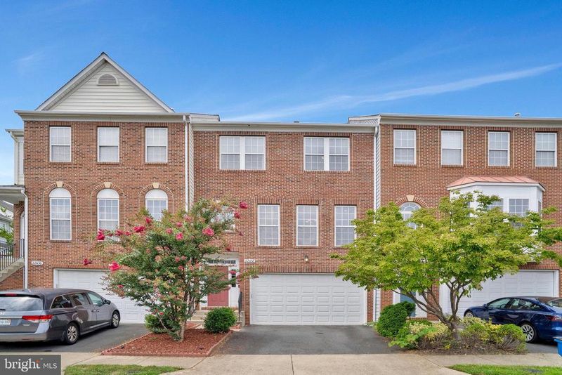 22438 Maison Carree Sq, Ashburn, VA 20148