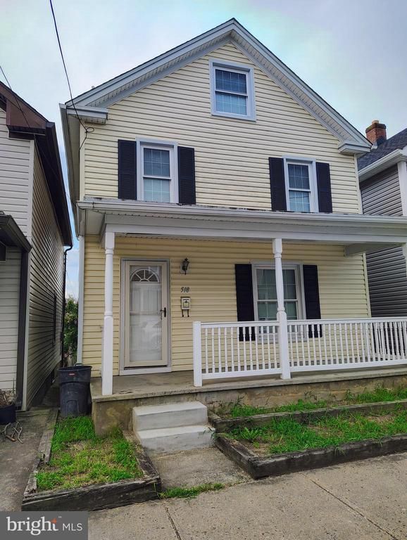 518 Brunswick St, Brunswick, MD 21716