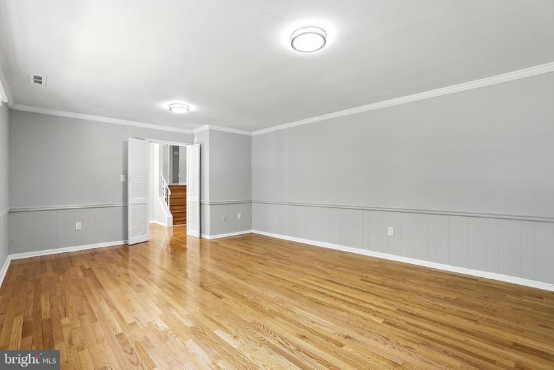 9104 Hamilton, Fairfax, VA 22031