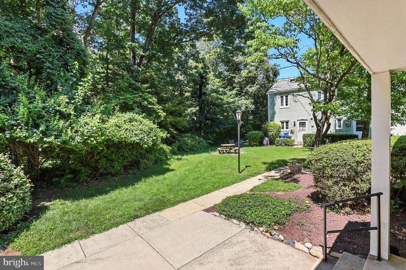 9882 Hollow Glen Pl #2534, Silver Spring, MD 20910