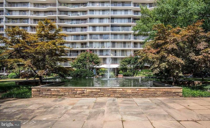 3333 University Blvd W #902, Kensington, MD 20895