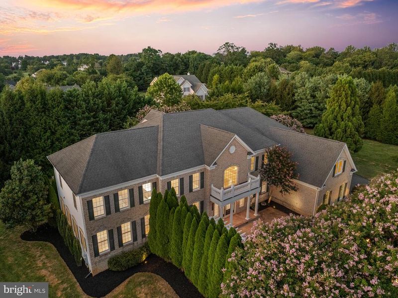 38344 Midnight Sky Pl, Hamilton, VA 20158