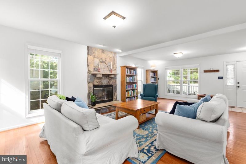 52 Tanterra Dr, Stafford, VA 22556