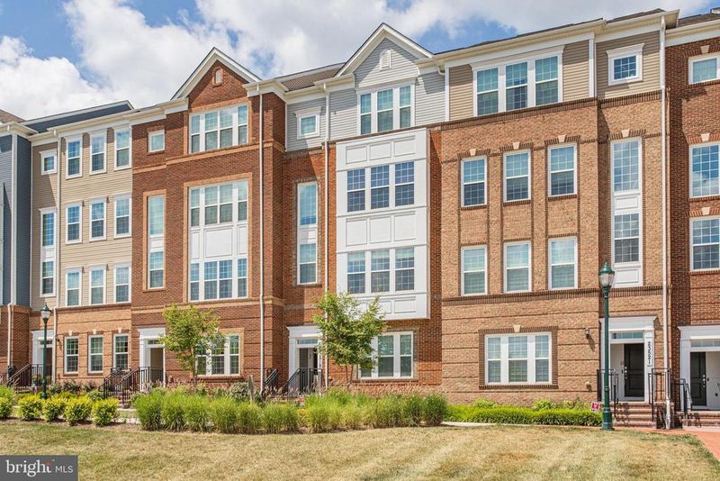 23519 Public House Rd #101, Clarksburg, MD 20871