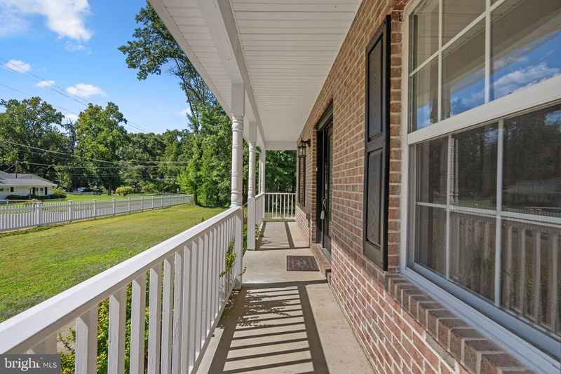 14800 Wannas Dr, Accokeek, MD 20607
