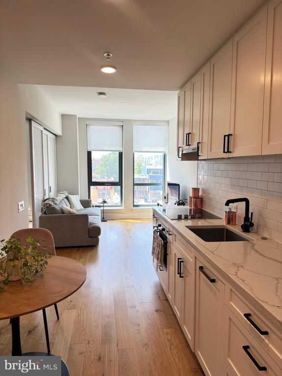 1211 Van St SE #305, Washington, DC 20003