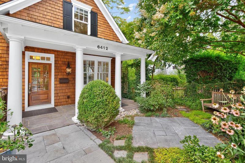 6412 Ridge Dr, Bethesda, MD 20816
