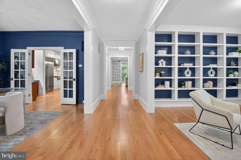 6412 Ridge Dr, Bethesda, MD 20816