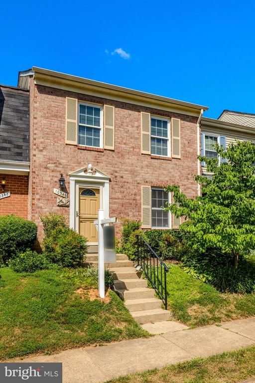 10346 Granite Creek Ln, Oakton, VA 22124