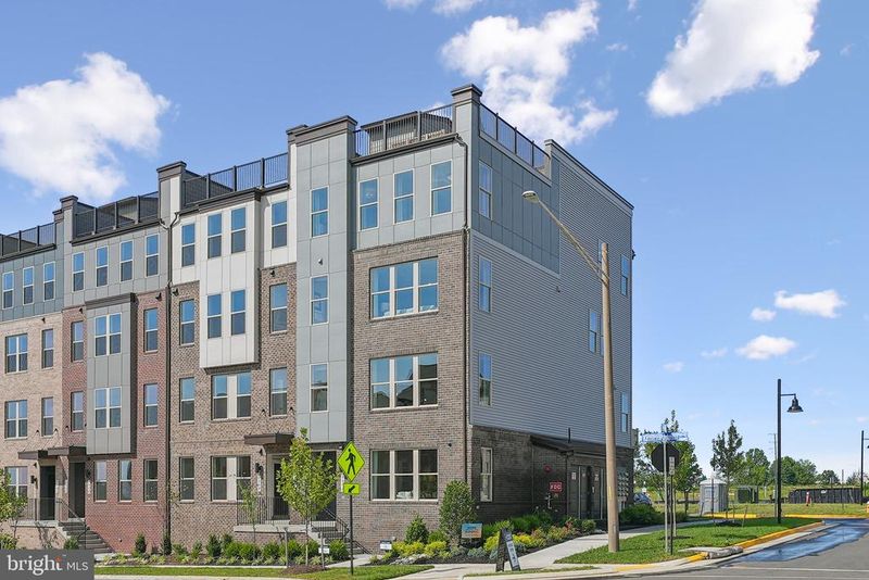 11031 Joslin St, Manassas, VA 20109