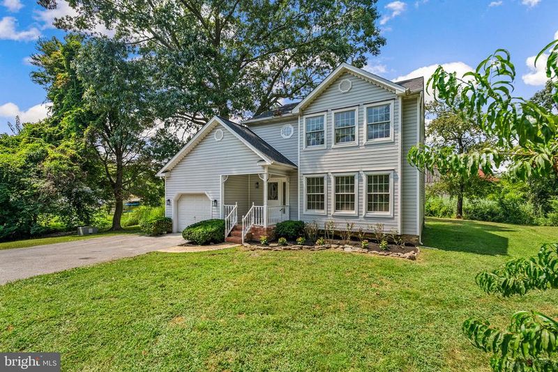 732 Mallard Dr, Deale, MD 20751