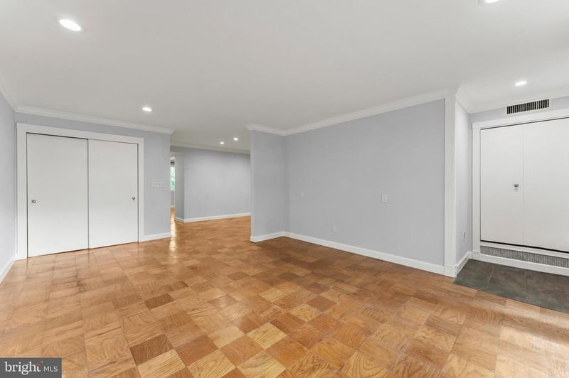 7541 Spring Lake Dr #B-1, Bethesda, MD 20817