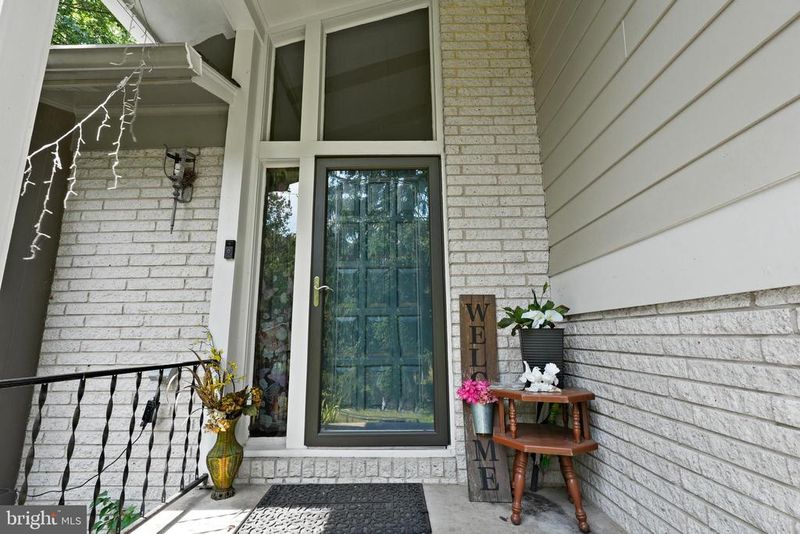 5400 Woodlyn Ct, Frederick, MD 21703