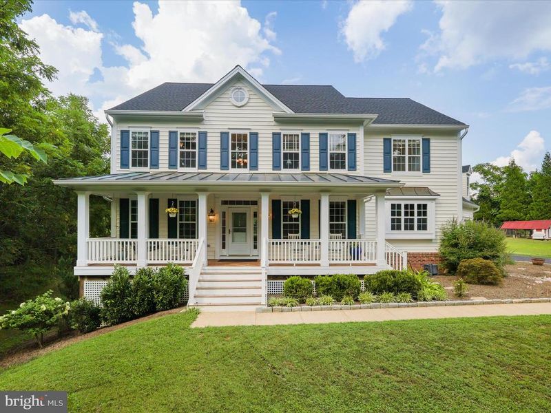 18290 Oak Ridge Dr, Purcellville, VA 20132